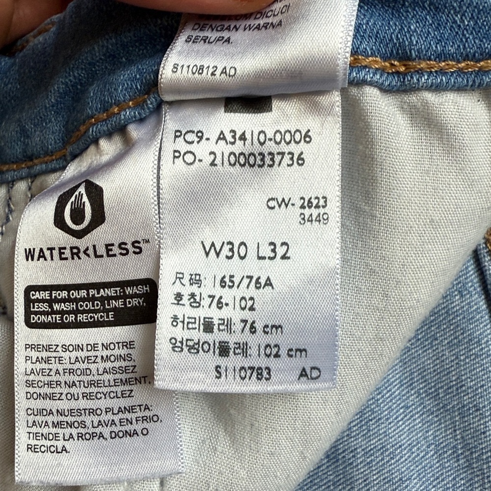 LEVI’S 726 High Rise Flare Jeans Size 30 - Picture 12 of 13